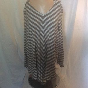 Avenue Striped flowy tunic
